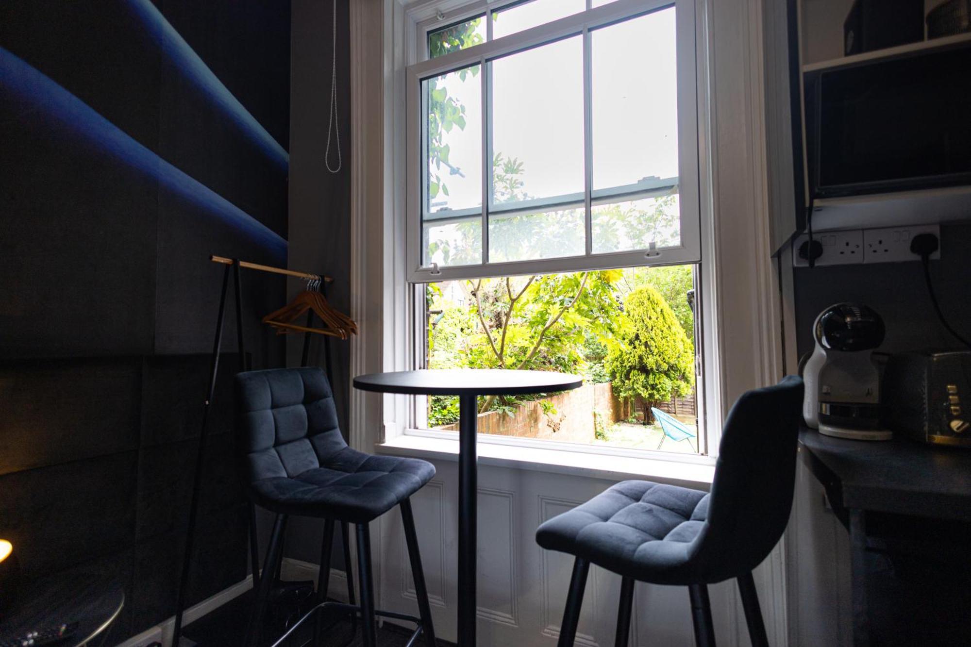London, Jacuzzi 1 Bedroom Apartment לונדון מראה חיצוני תמונה